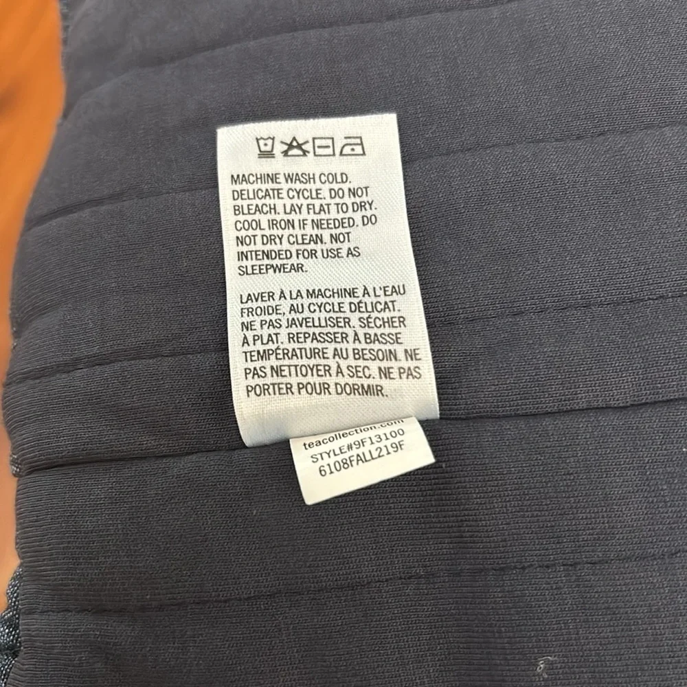 ❤️3 for $15!❤️ Tea Citizen Chambray Girls Zipper Vest
